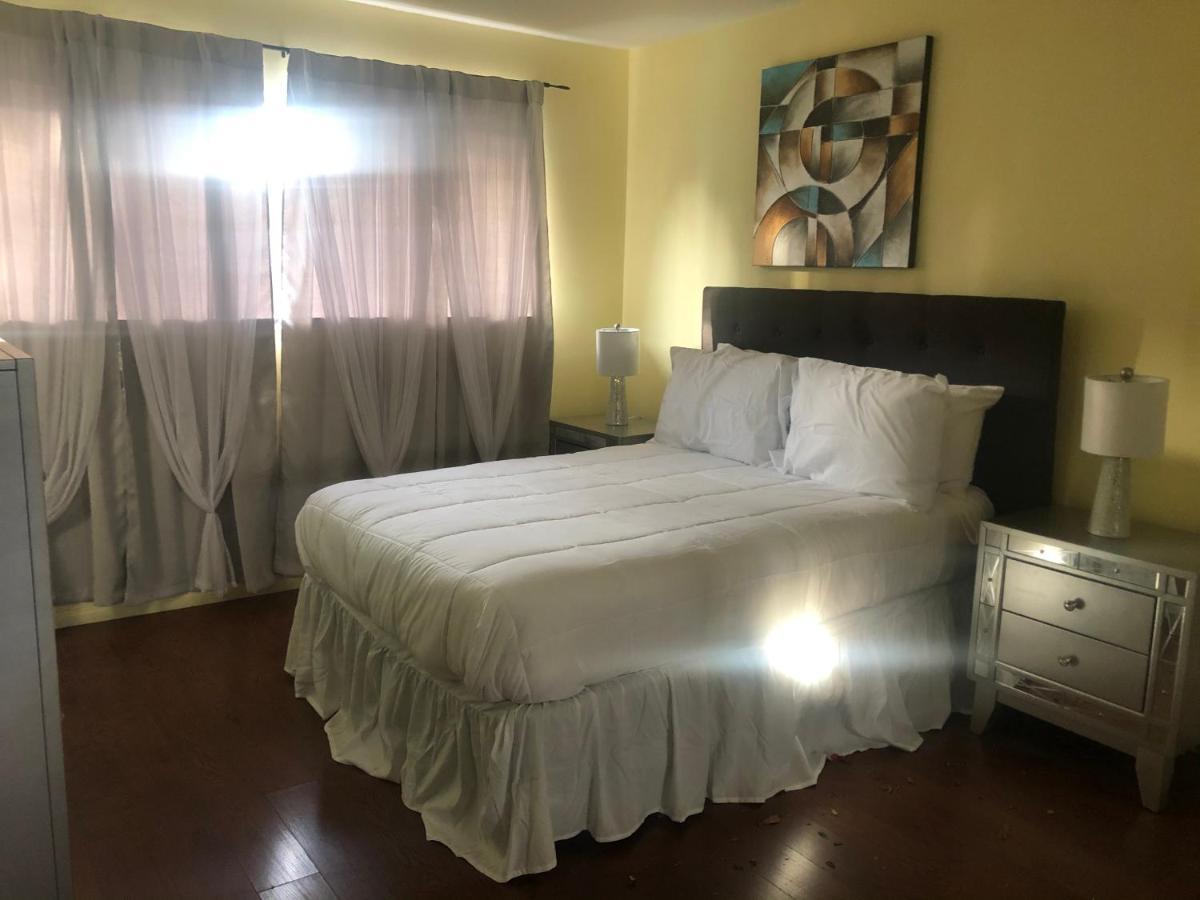 6 Bedrooms 3 Bathrooms Pool Casa de férias Los Angeles