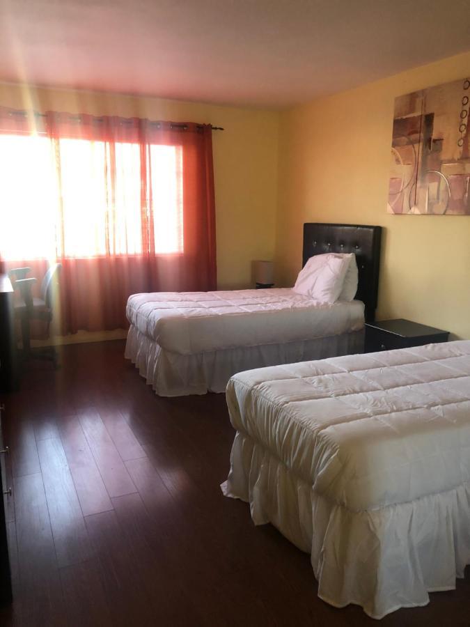 6 Bedrooms 3 Bathrooms Pool Casa vacanze Los Angeles