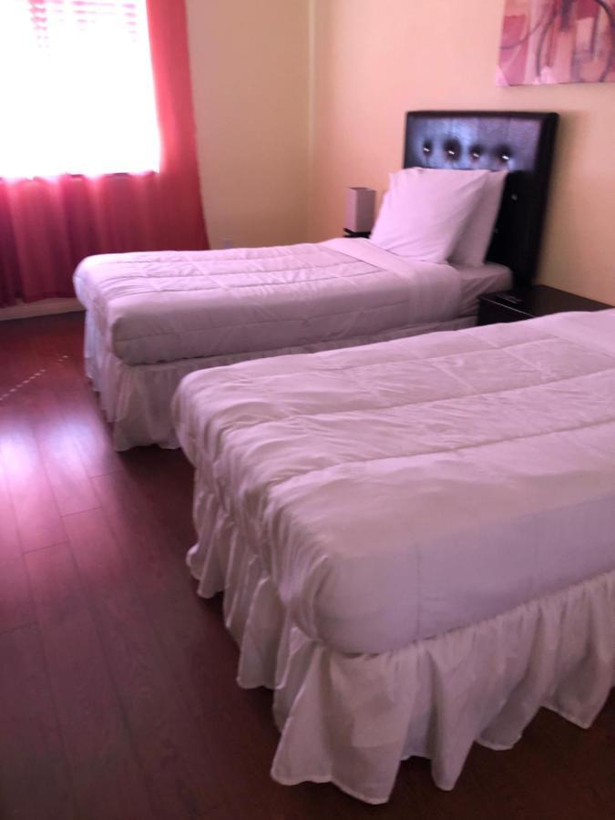6 Bedrooms 3 Bathrooms Pool Casa vacanze *