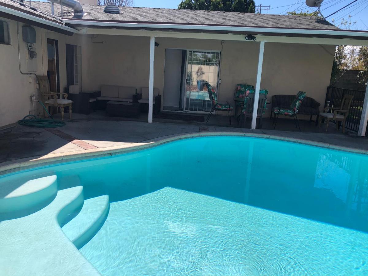6 Bedrooms 3 Bathrooms Pool Los Ángeles